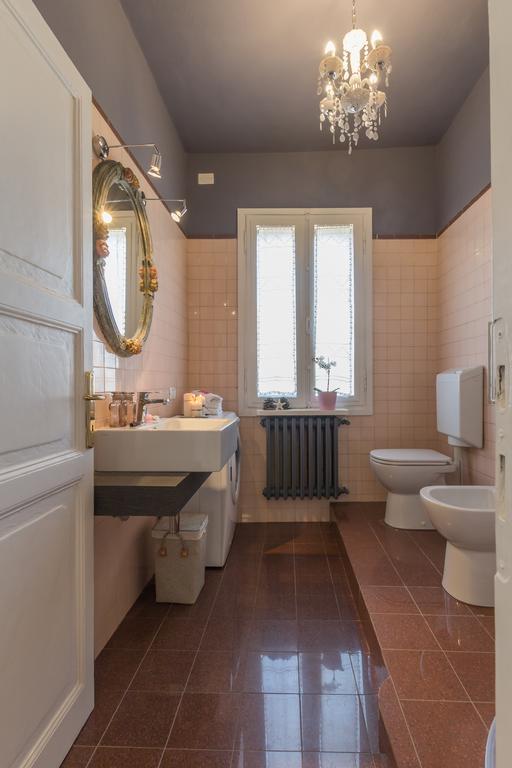 Palazzo Spada - Attico Con Terrazza Vista Fiume In Centro Codigoro Eksteriør billede